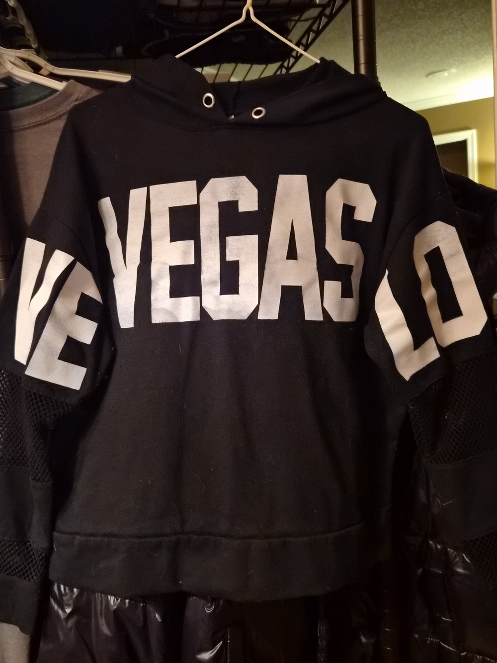 Women's Size S Black "LOVE VEGAS" Hooded Pullover Sweatshirt